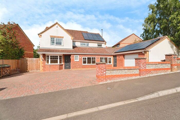 5 Bedroom Detached House For Sale In Plantation Road, Fakenham, NR21