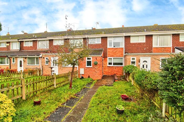 3 Bedroom Terraced House For Sale In Coningsby Drive, Kidderminster, DY11