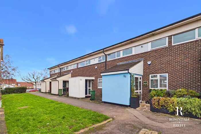 2 Bedroom Terraced House For Sale In Brabazon Avenue, Wallington, SM6