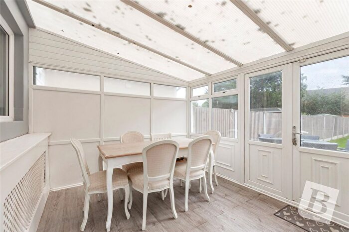 2 Bedroom Semi-Detached House For Sale In Cross Road, Mawneys, Romford, RM7