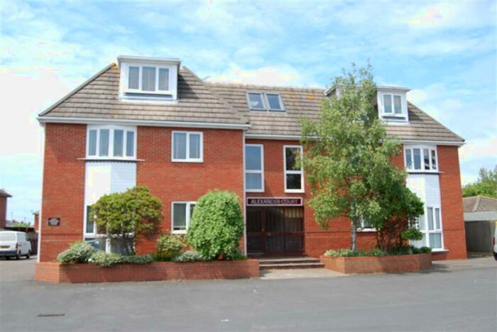 1 Bedroom Flat To Rent In York Close, Christchurch, BH23