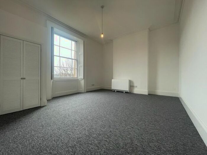 1 Bedroom Studio To Rent In Oakfield Road, Clifton, Bristol, BS8