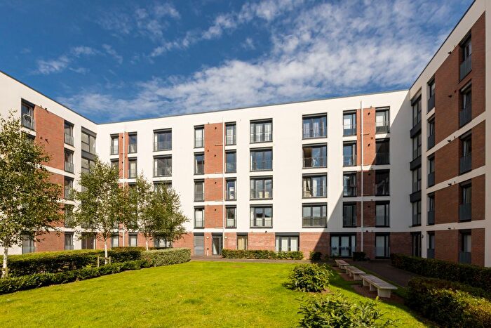 2 Bedroom Flat For Sale In / Arneil Place, Edinburgh, EH5