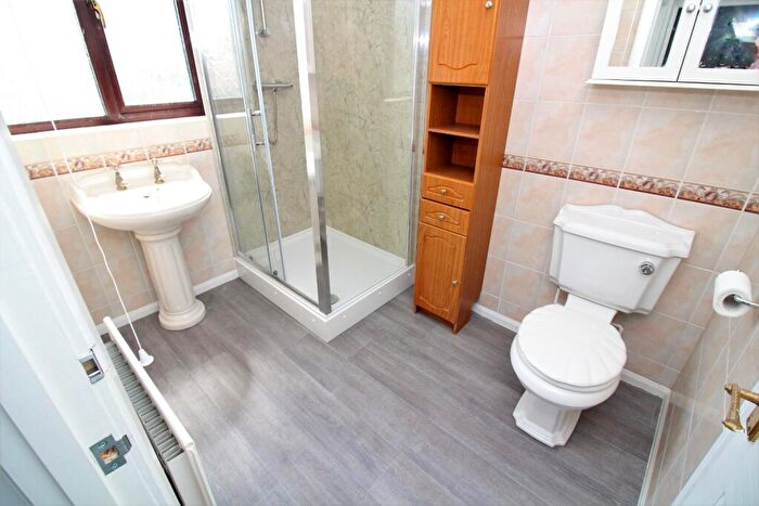 1 Bedroom Semi-Detached House To Rent In Alanbrooke, Gravesend, Kent, DA12