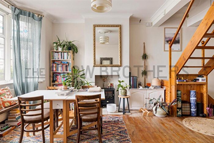 2 Bedroom Terraced House To Rent In Bunyan Road, Walthamstow, E17