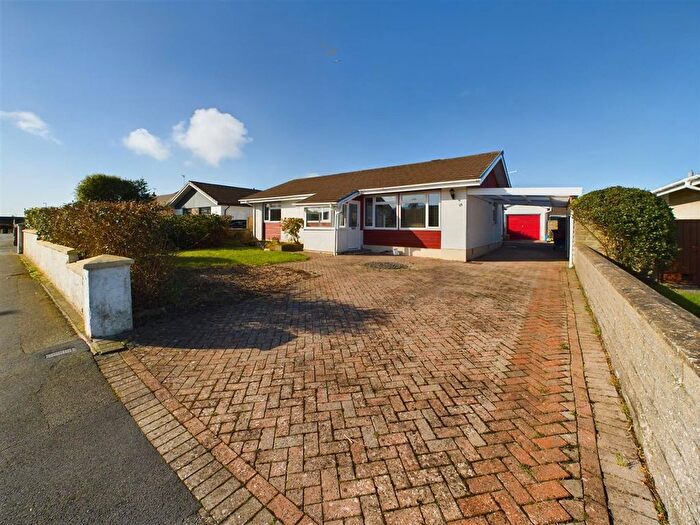 4 Bedroom Detached Bungalow For Sale In Westhill Avenue, Milford Haven, SA73