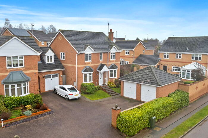 4 Bedroom Detached House For Sale In Thurston Drive, Kettering, NN15