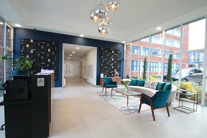 1 Bedroom Apartment To Rent In Laporte Way, LU4