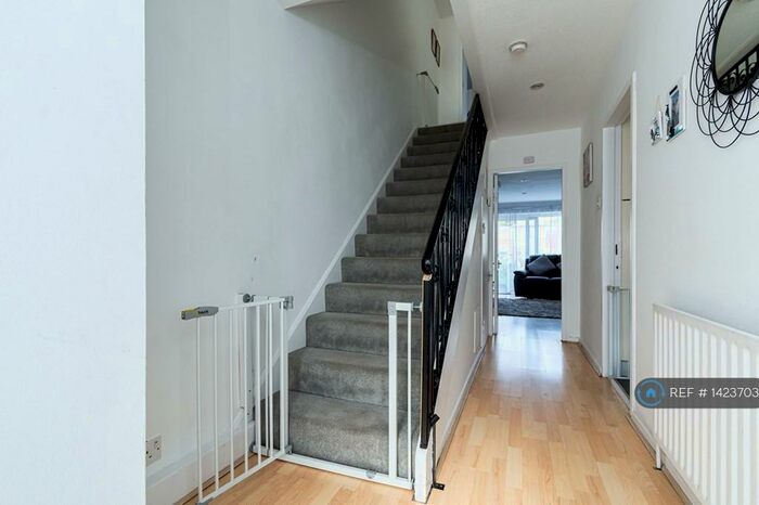 2 Bedroom Terraced House To Rent In Place Farm Avenue, Kent, BR6