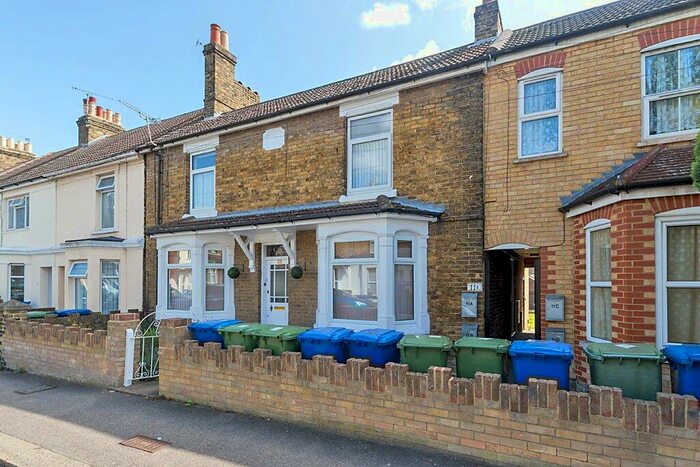 1 Bedroom Apartment To Rent In Burley Road, Sittingbourne, Kent, ME10