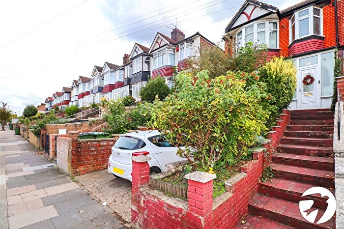 3 Bedroom End Of Terrace House For Sale In Manton Road, London, SE2