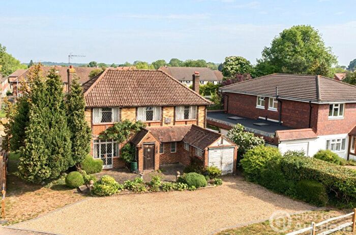 3 Bedroom Detached House For Sale In Lower Road, Great Bookham, KT23