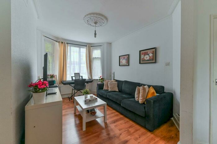 3 Bedroom Terraced House To Rent In Sumner Road, Central Croydon, Croydon, CR0