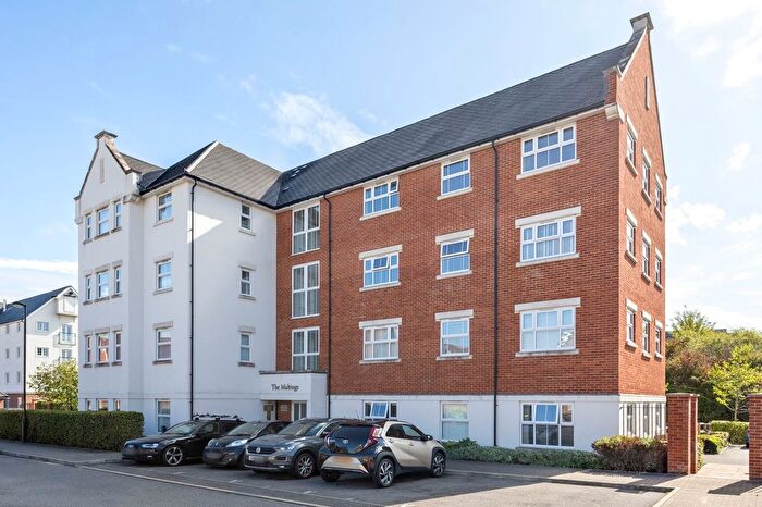 2 Bedroom Flat For Sale In Arundale Walk, Horsham, RH12