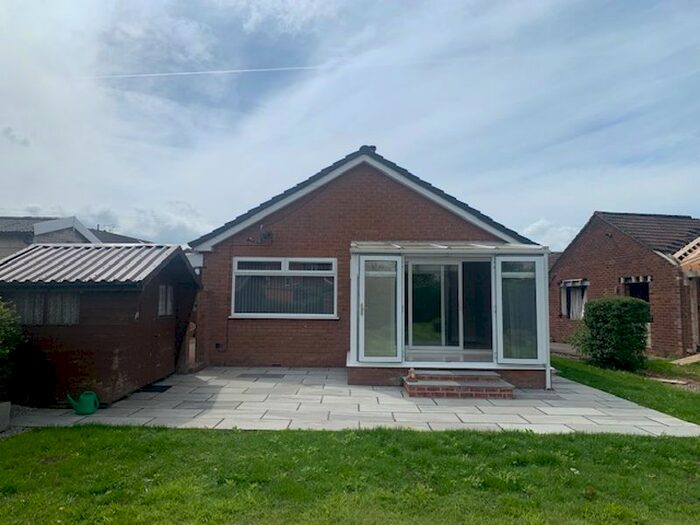 2 Bedroom Bungalow To Rent In Newlyn Avenue, Congleton, CW12