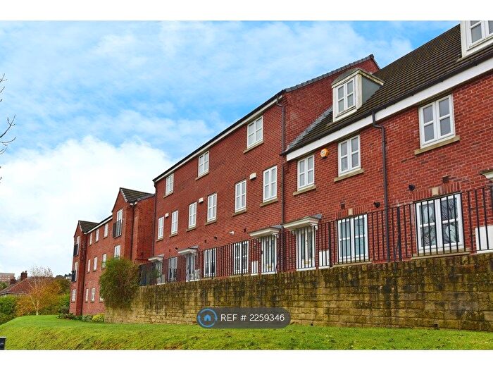 4 Bedroom Terraced House To Rent In Myrtle Close, Sheffield, S2