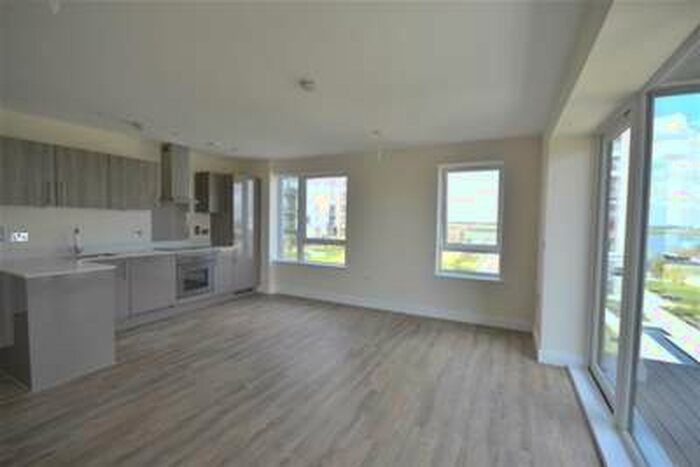 2 Bedroom Flat To Rent In Peninsula Quay, Pegasus Way, Gillingham, ME7