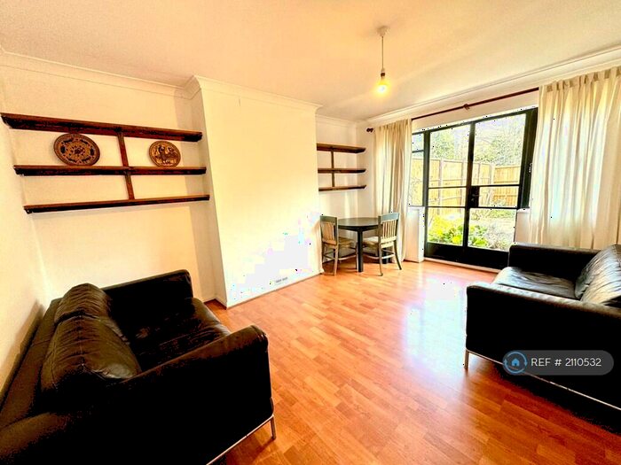 2 Bedroom Maisonette To Rent In Nether Street, London, N3