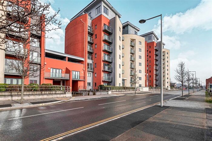 2 Bedroom Apartment To Rent In South Quay, Kings Road, Swansea, SA1