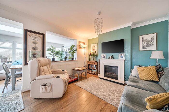 3 Bedroom Bungalow For Sale In Chesham Avenue, Petts Wood, Orpington, BR5