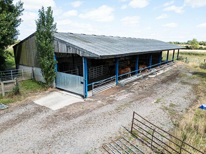 Barn Conversion For Sale In Reads Lane, LU7