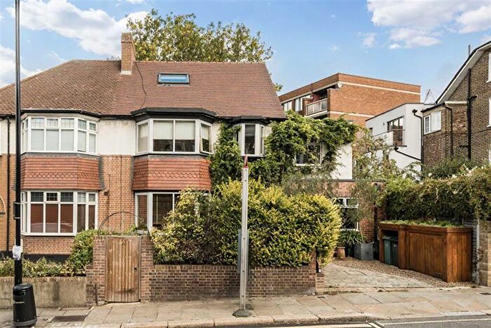 4 Bedroom Semi-Detached House For Sale In Leighton Road, Kentish Town, NW5