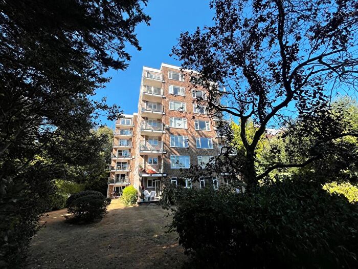 2 Bedroom Apartment To Rent In Lindsay Road, Poole, BH13