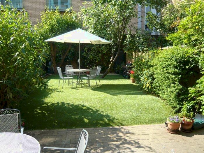 2 Bedroom Maisonette To Rent In Bowmans Mews, Hooper Square, London, E1