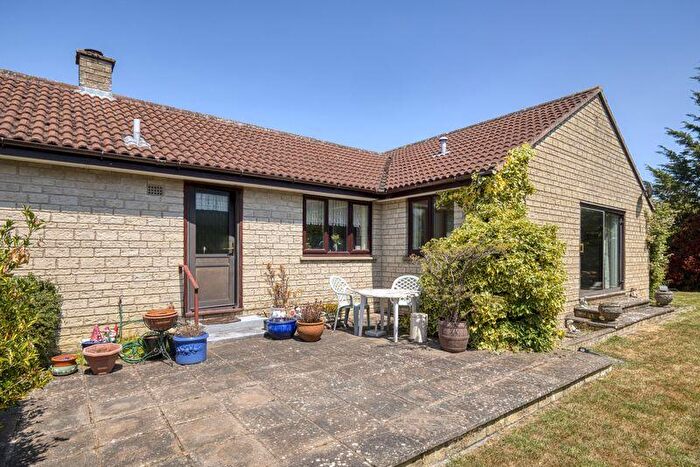 4 Bedroom Bungalow For Sale In Butleigh, Spacious And Light Accommodation In Quiet Cul-de-sac, BA6