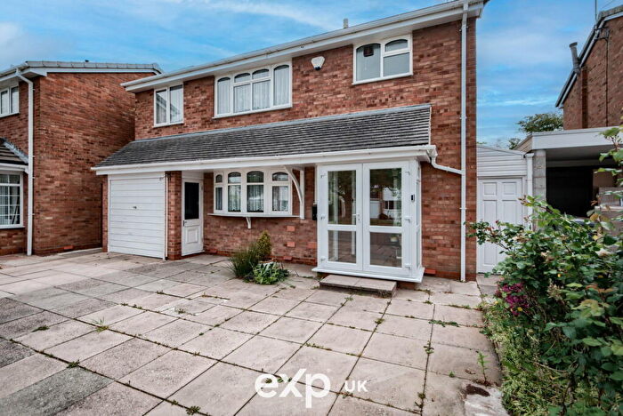 4 Bedroom Detached House For Sale In Micklehill Drive, Shirley, Solihull, B90