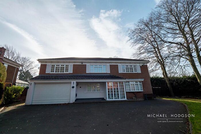 5 Bedroom Detached House To Rent In Silksworth Hall Drive, Sunderland, SR3