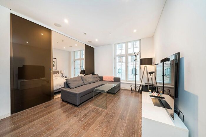 2 Bedroom Flat For Sale In Marconi House, West End, WC2R