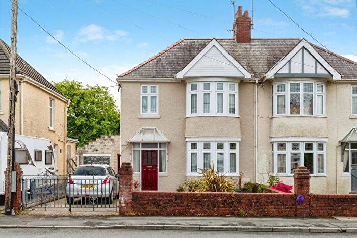 3 Bedroom Semi-Detached House For Sale In Gelli Road, Llanelli, Carmarthenshire, SA14
