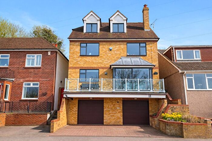 4 Bedroom Detached House For Sale In The Esplanade, Rochester, ME1