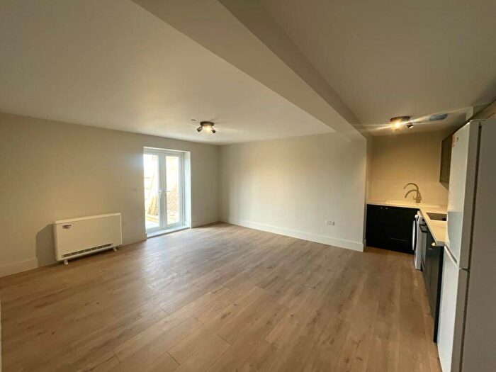 1 Bedroom Flat To Rent In Padua House, Crescent Drive North, Brighton, BN2