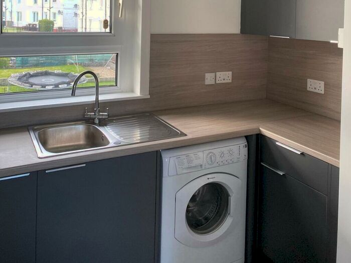 2 Bedroom Flat To Rent In Hilton Drive, Hilton, Aberdeen, AB24