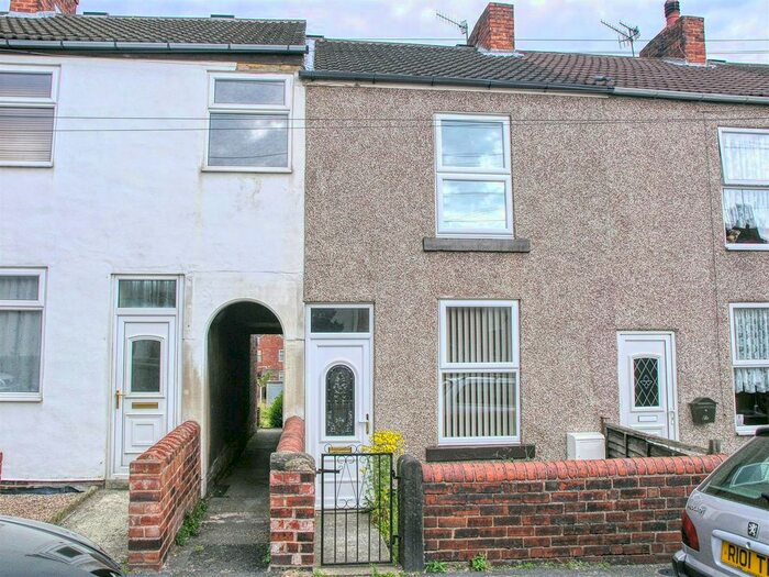 2 Bedroom Terraced House To Rent In South Street North, New Whittington, Chesterfield, S43