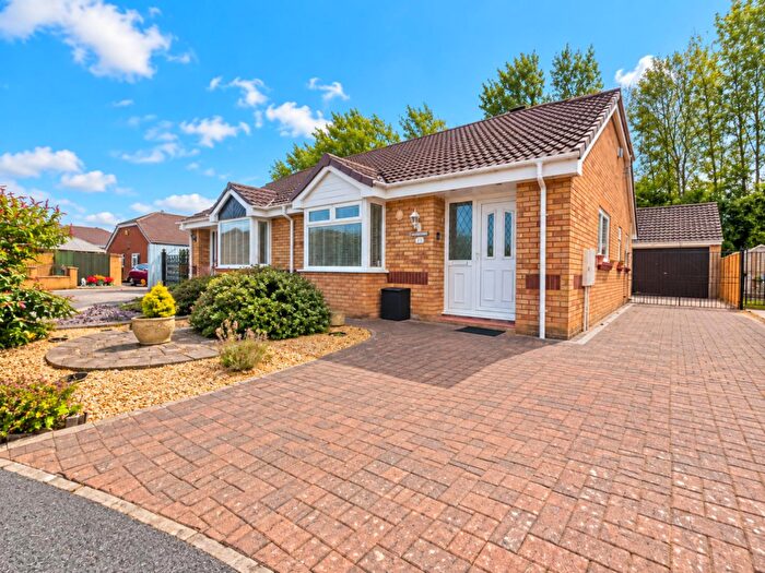 2 Bedroom Semi-Detached Bungalow For Sale In Colorado Grove, Darlington, DL1