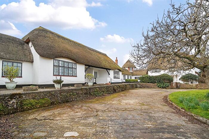 3 Bedroom Terraced House For Sale In Briantspuddle, Dorchester, DT2