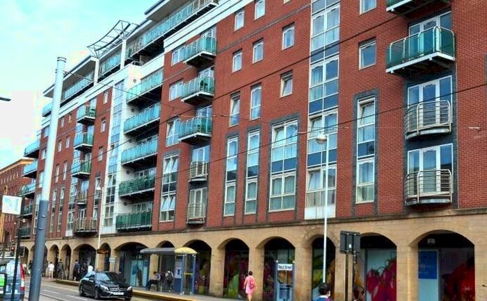 3 Bedroom Flat To Rent In Royal Plaza, Westfield Terrace, South Yorkshire, Uk, S1