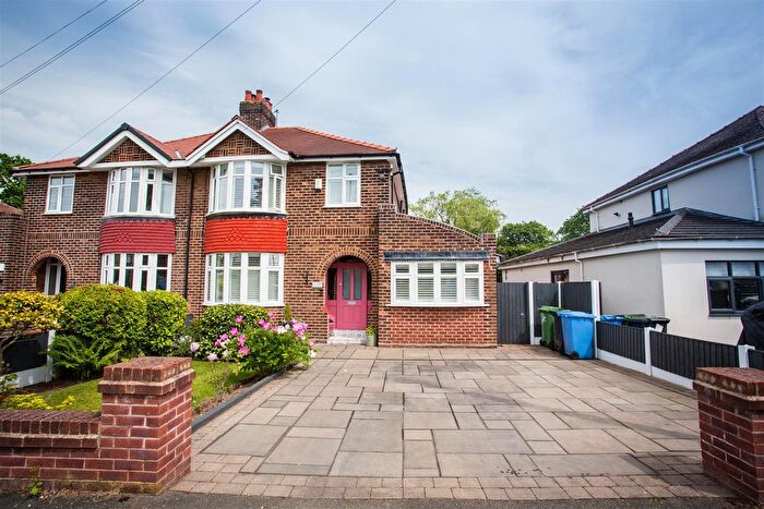 4 Bedroom Semi-Detached House For Sale In London Road, Appleton, Warrington, WA4