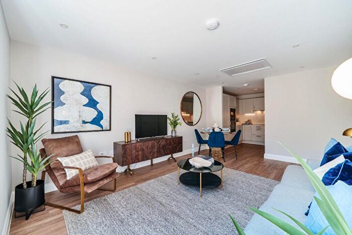 1 Bedroom Retirement Property For Sale In Pegasus Lymington Gate, - Pegasus Gate, Stanford Hill, Lymington, SO41