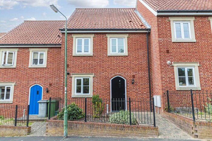 2 Bedroom Town House For Sale In Bishops Close, Thorpe St Andrew, NR7
