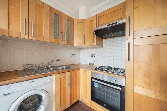 1 Bedroom Flat To Rent In Sunningfields Road, Hendon, London, NW4
