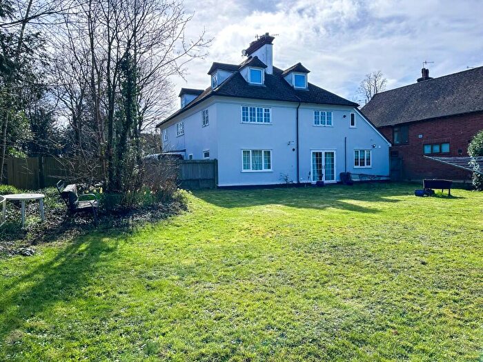 1 Bedroom Duplex For Sale In West Hill, Oxted, Surrey, RH8