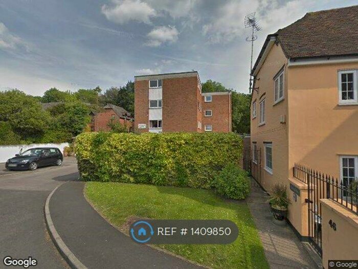 1 Bedroom Flat To Rent In Stephens Court, Romsey, SO51