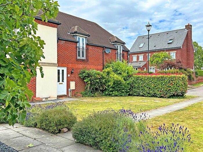 2 Bedroom Flat To Rent In Curie Mews St Leonards Exeter Devon, EX2