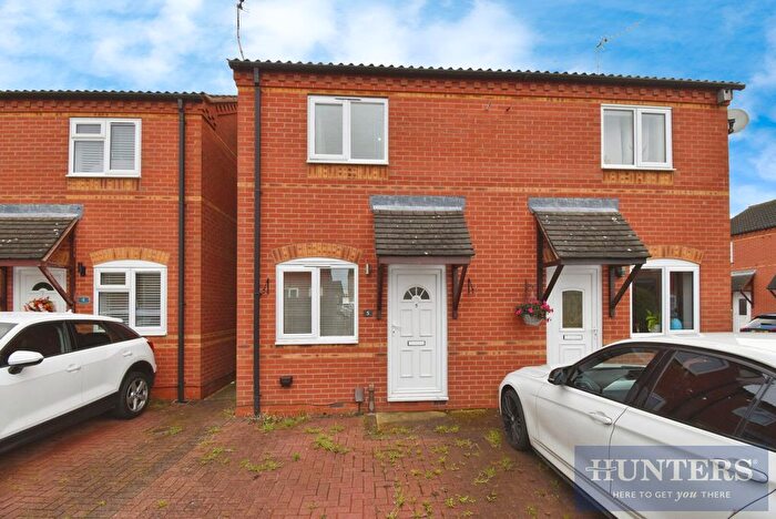 2 Bedroom Property To Rent In Clipstone Gardens, Wigston, LE18