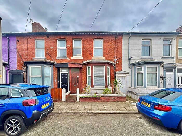 2 Bedroom Apartment For Sale In Duke Street, Blackpool, Lancashire, FY1