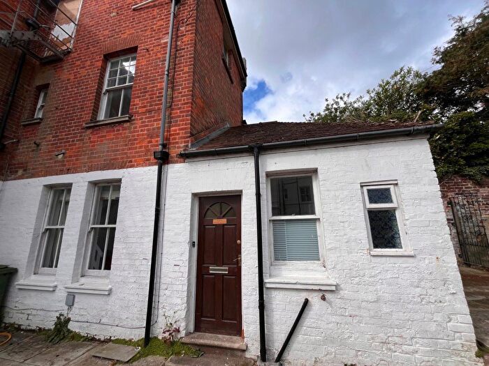 1 Bedroom Flat To Rent In Priory Avenue, Hastings, TN34